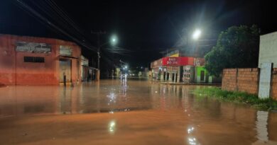 Governo envia Equipes e Alimentos para Cáceres; 9 Bairros Afetados por Chuvas