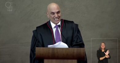 Moraes rejeita pedido de afastamento próprio do processo de réu dos atos de 8 de Janeiro