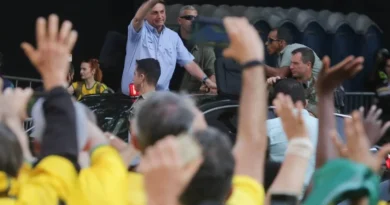 Bolsonaro convoca apoiadores para defender a democracia em manifestação na Avenida Paulista