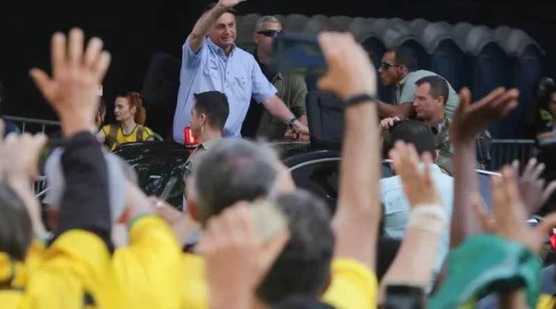 Bolsonaro convoca apoiadores para defender a democracia em manifestação na Avenida Paulista