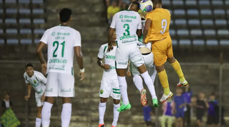 COPA VERDE: DOURADO RECEBE O BRASILIENSE