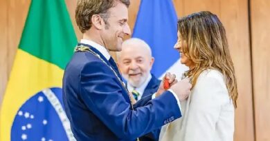 #LulaCorno: Hashtag viraliza após fotos de Janja e Macron no Palácio do Planalto