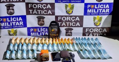 Força Tática prende homem com maconha e R$ 4,7 mil em dinheiro de tráfico de drogas