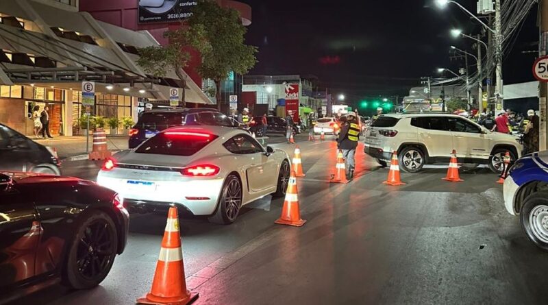 Operação Lei Seca Prende 13 Motoristas Bêbados em Cuiabá