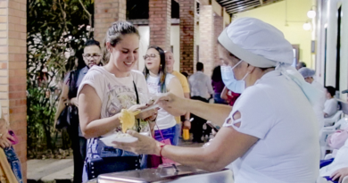 Feira cultural e gastronômica, música ao vivo, cinema e esportes entretém público do Sesc-MT neste fim de semana