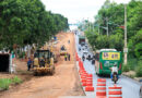 Mauro Mendes promete medidas rigorosas contra consórcio do BRT devido a atrasos nas obras