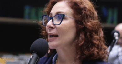 STF condena Carla Zambelli a 10 anos de prisão e determina perda de mandato