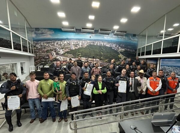 T. Cel. Dias realiza sessão solene em homenagem à Cavalaria da PM