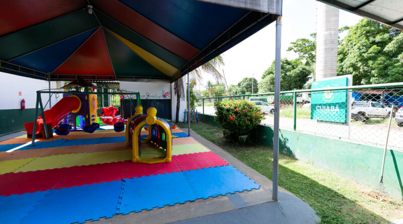 Alunos da rede municipal de Cuiabá entram em período de férias nesta segunda