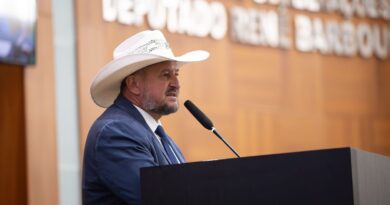 Projeto de Cattani que proíbe uso de hormônios para transição de gênero em menores de idade é aprovado na ALMT
