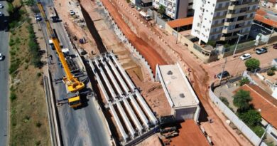 Sinfra conclui lançamento de vigas e trânsito é liberado na Miguel Sutil