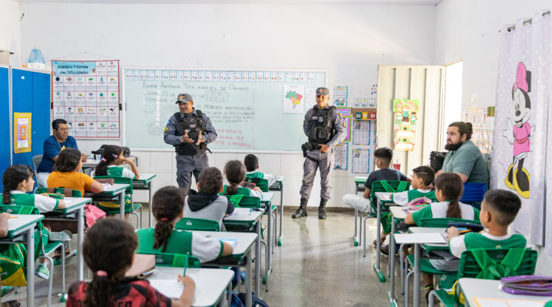 Parceria da Prefeitura de Cuiabá com a PM reforça segurança nas escolas