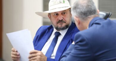 ALMT aprova projeto de Cattani que reconhece risco e possibilita porte de arma a advogados
