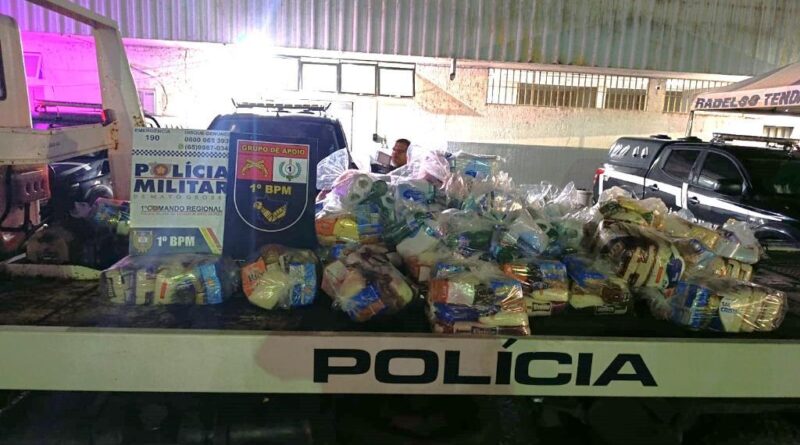 Polícia Militar localiza mais de cem cestas básicas em casa abandonada após denúncia de agressão