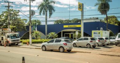 Governo de Mato Grosso paga salários dos servidores nesta segunda-feira (29)